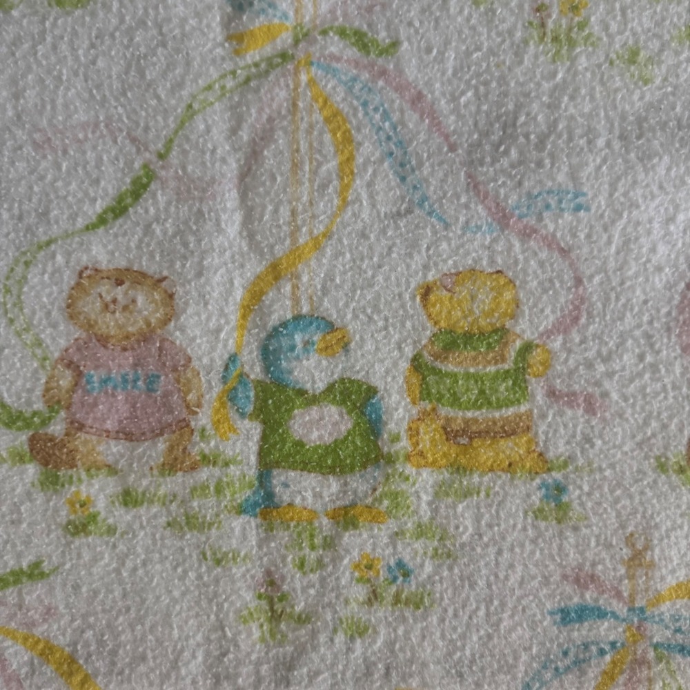 Vintage 80s Baby Blanket White Satin Ruffle Teddy Bear Penguin Maypole - Picture 3 of 6